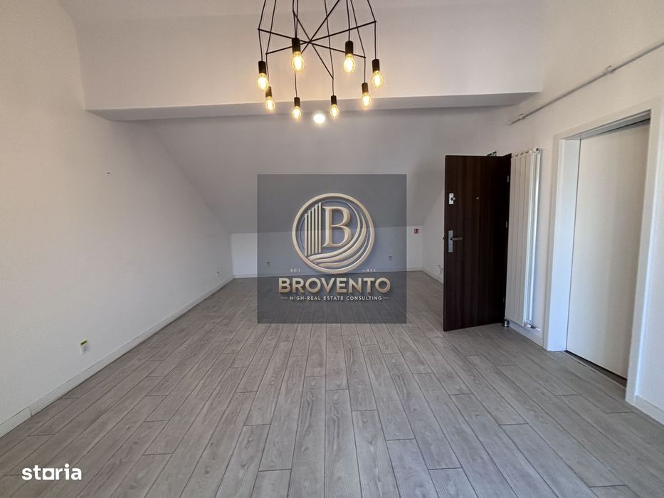Casa tip bloc de apartamente - birouri