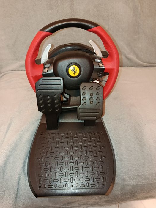 Consola Xbox ONE  S + 7 jocuri + VOLAN FERRARI 458 + controller wirele