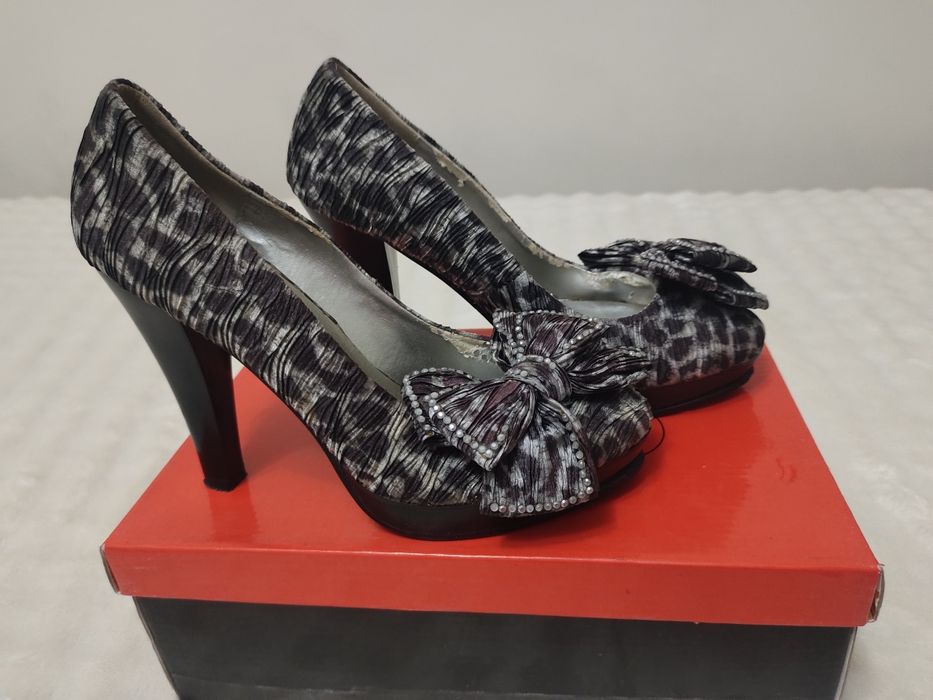 Туфли Янги Россиядан келган