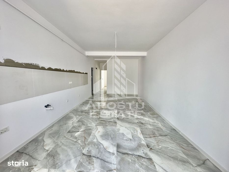 Apartament cu 2 camere, 2 balcoane, etaj 1, zona Planetelor — fotografia 1