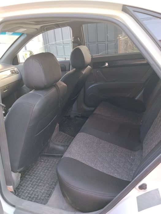 Chevrolet Gentra, toza salon, yaxshi holat, narxi kelishiladi