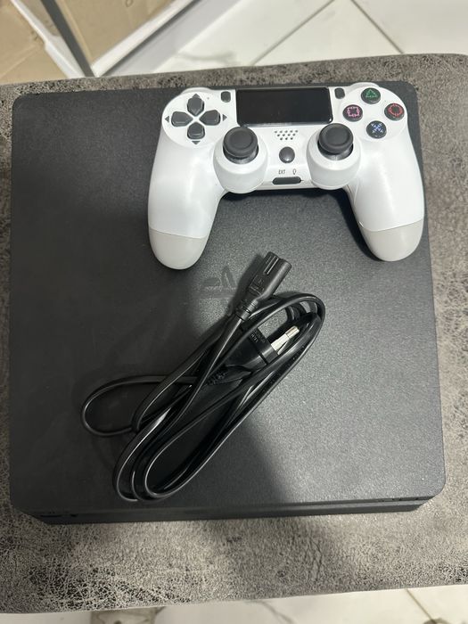 Ps 4 pro 1 ta jostigi bor