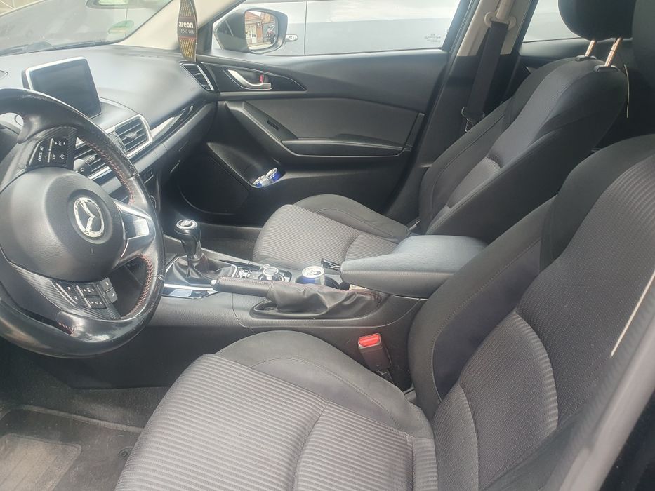Mazda 3 black limited