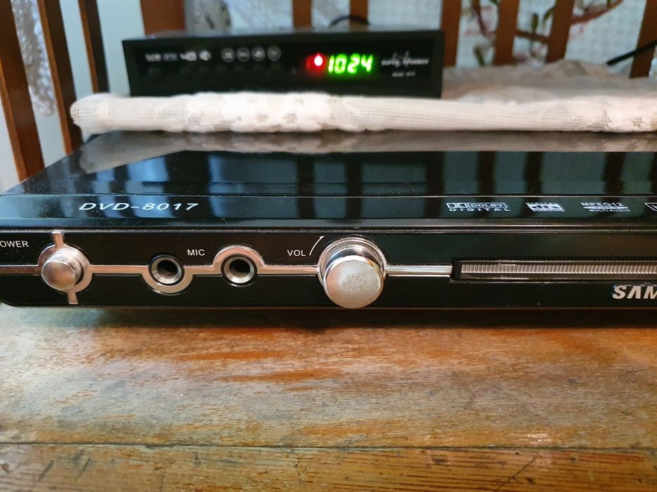 Продам двд плеер