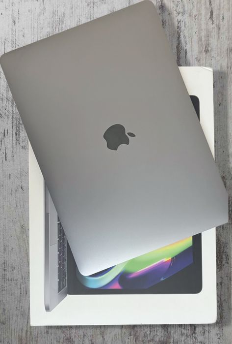 Macbook Pro 2020, m1 чип срочно