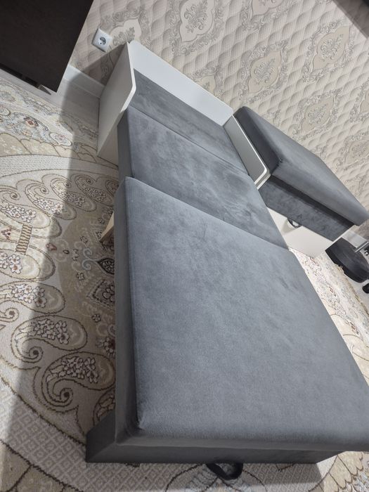 Продам пуфик-кровать