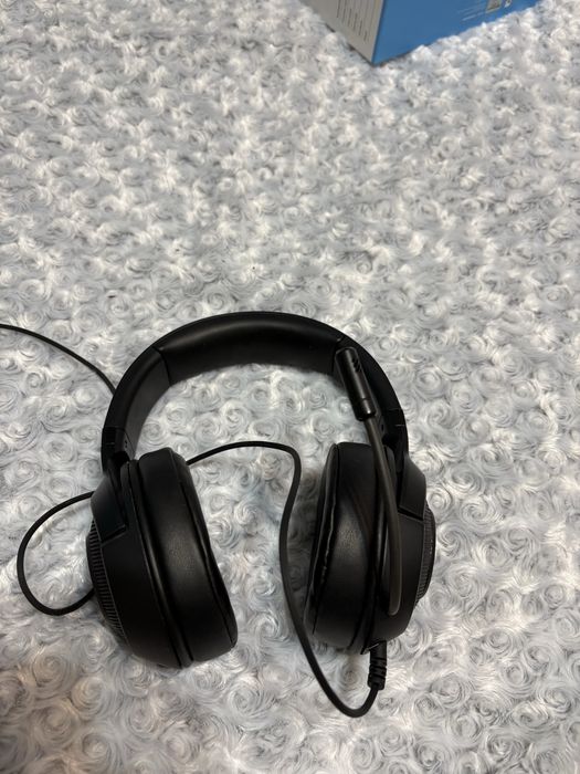The item is a Razer Kraken X Lite gaming headset