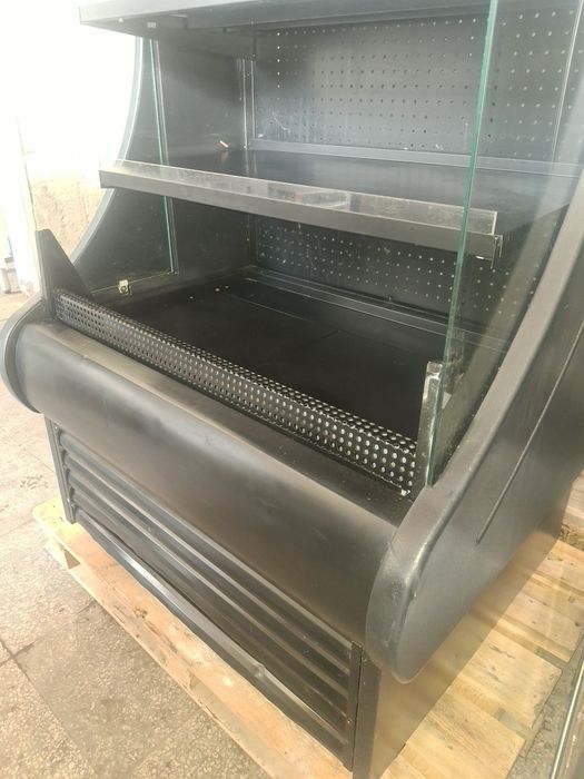 Хладилна витрина крайстенна отворена
