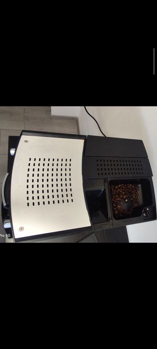 Vand espressor de cafea   .Rotel AroMatica751