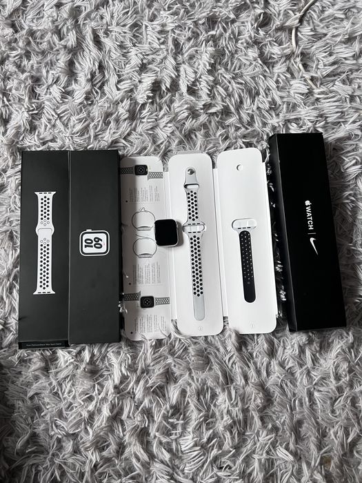 Apple watch SE Nike