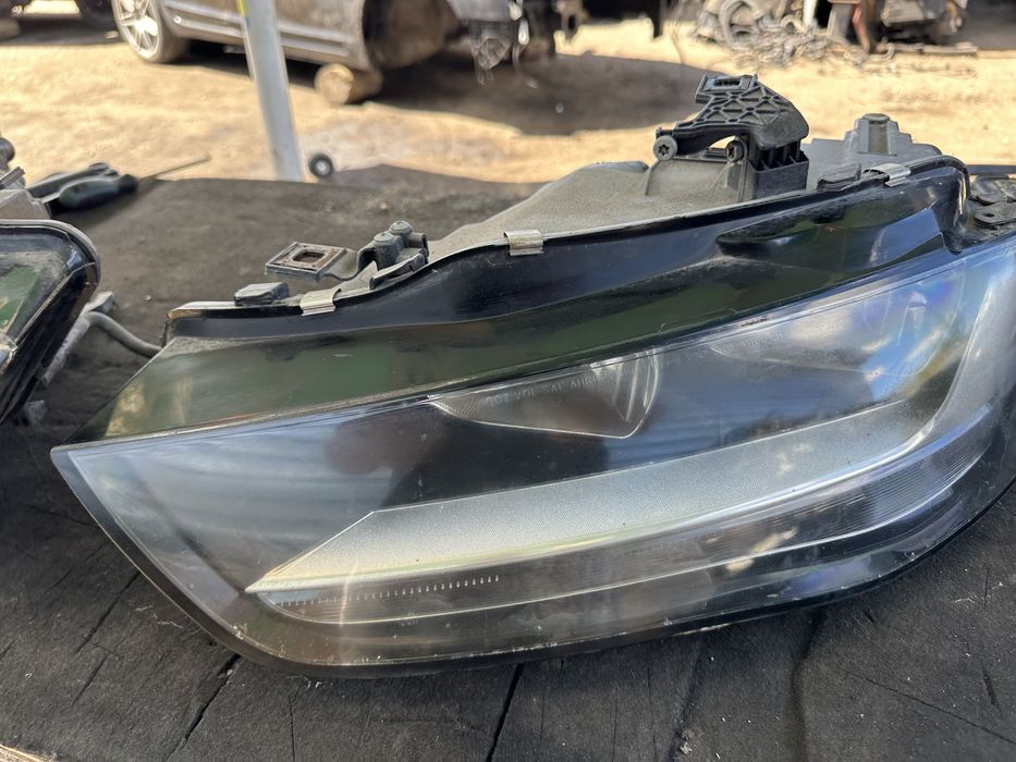 Фарове фар Audi A4 b8.5 Ауди А4 Фейслифт обикновен 8k0941004 8k0941005