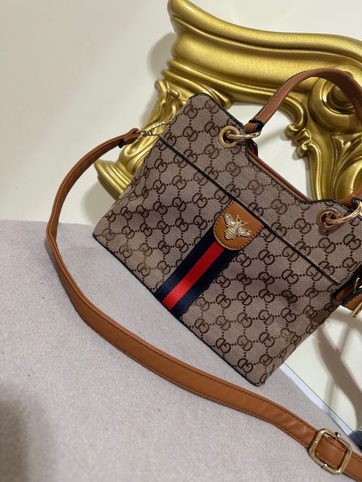 Чанта на Gucci имитация!