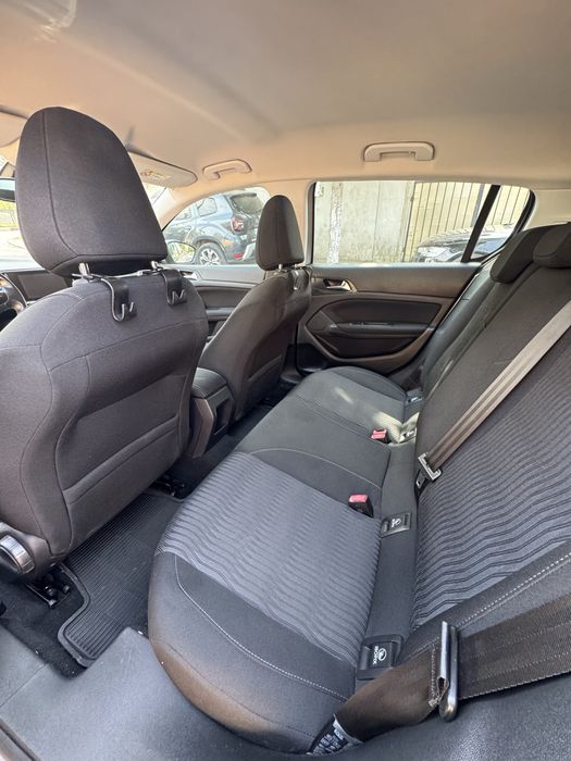 Peugeot 308 1.6 Diesel 92 CP | 2015 | 129.000 km | Jante aliaj