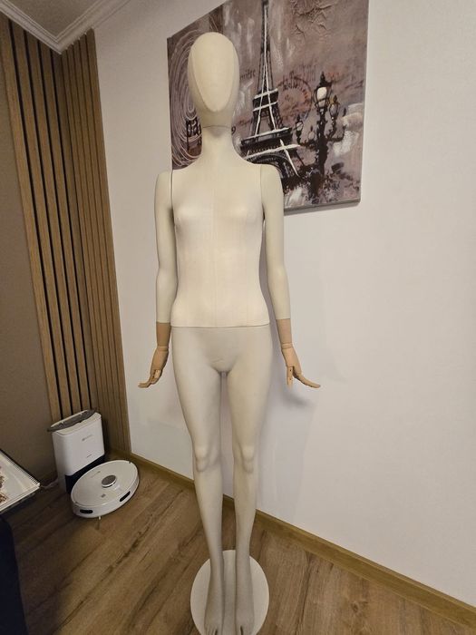 Manechin femeie masiv