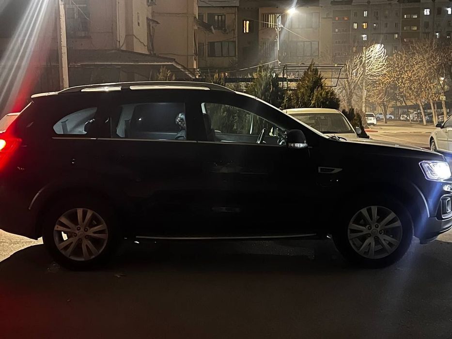 Taksi xizmati 24\7 6 уринли каптива мошинаси