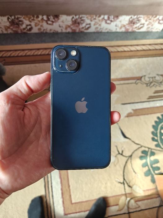 Продам iPhone 13
