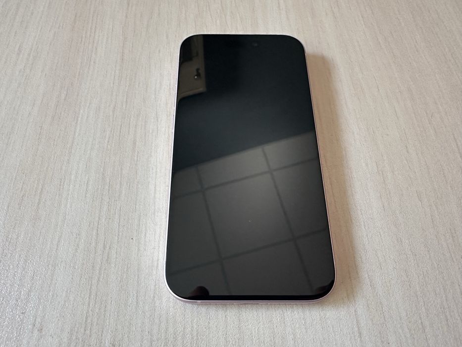 Apple iPhone 15