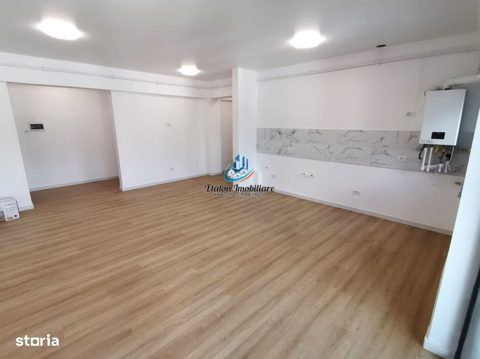 Apartament 2 camere, etaj 3, bloc noua Zona Fermelor Piatra Neamt — fotografia 2