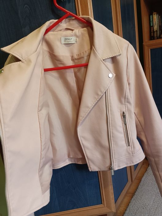 Кожено дамско яке размер S