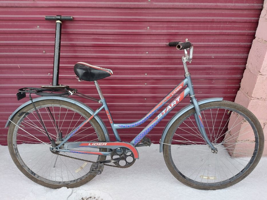 Велосипед с насосом