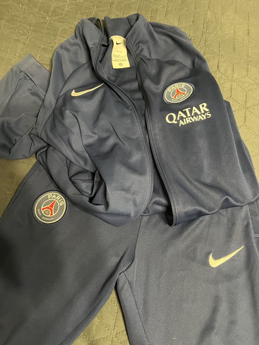 Три оригинални екипа Nike