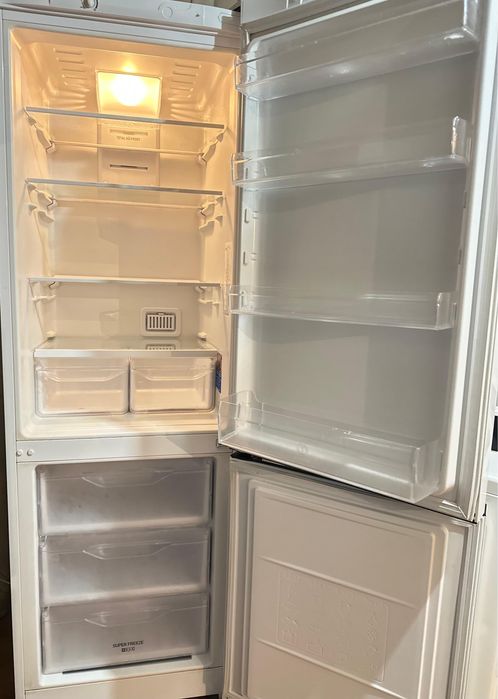 Продам Холодильник и стиралка