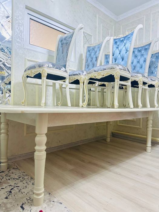 Стол стул янгидек сотилади холати яхши сифатли