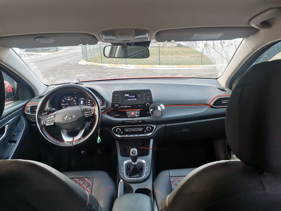 Hyundai  I30, 2023  1.5Benzina (full service Hyundai încă in garanție)