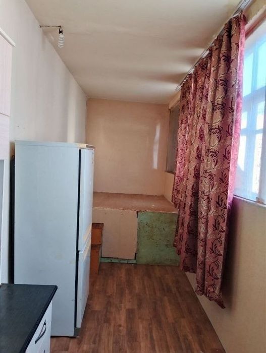 Guliston 3 mkr. 1 xonali uy sotiladi