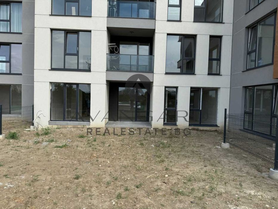 Продава се Тристаен апартамент в Пловдив, Остромила - 180 кв.м за 1195 €/кв.м - Снимка #7