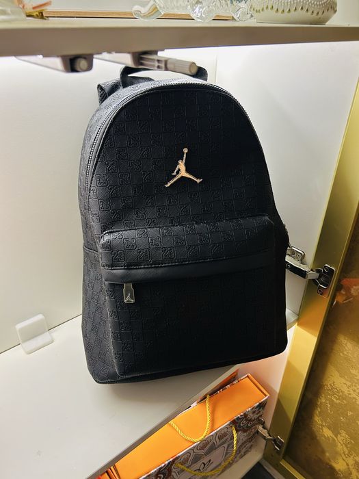 рюкзак Jordan новый