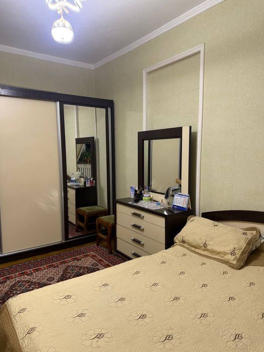 Срочно! Квартира на Дружба народов -Камолон Ош 2*3/7/9 общ пл 90м