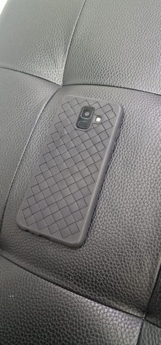 Продам телефон Samsung A6