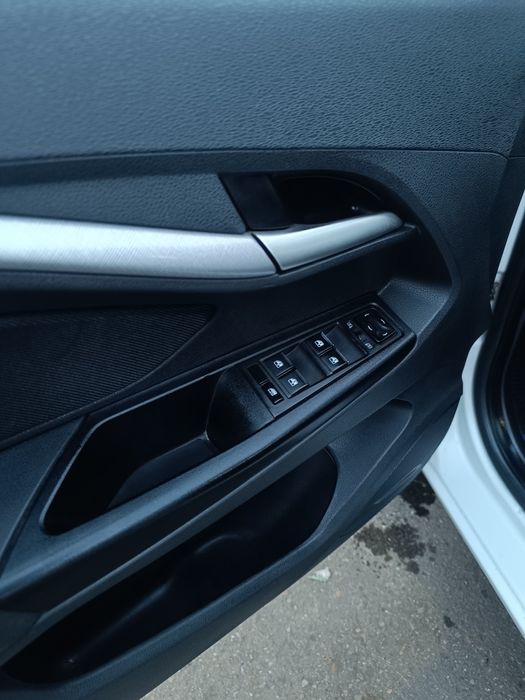 Продам Ладу Веста