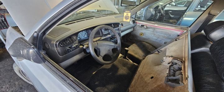 Piese Volkswagen VW Vento 1993 1.8 AT (90 hp)