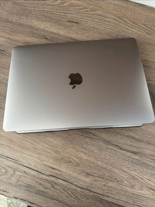 Apple MacBook Air 13" M 1 2020