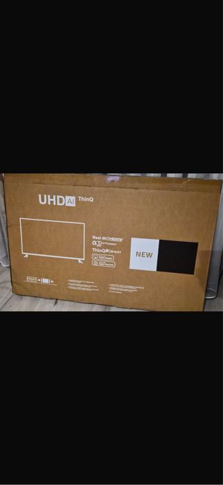 Телевизор SMART 109 см черный