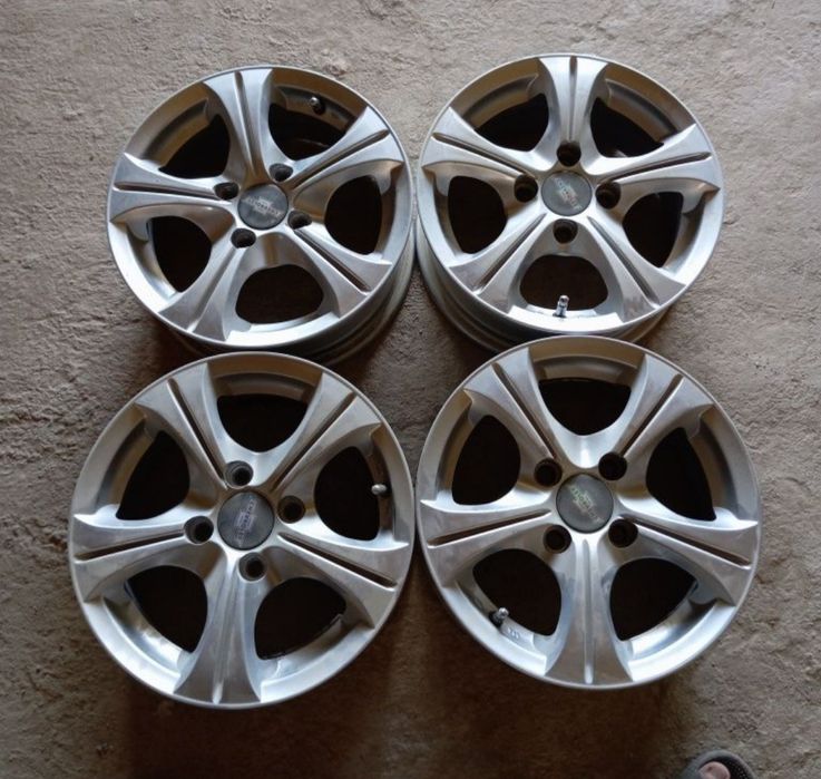 Дисклар сотилади размер 13 разболтовка 4/100