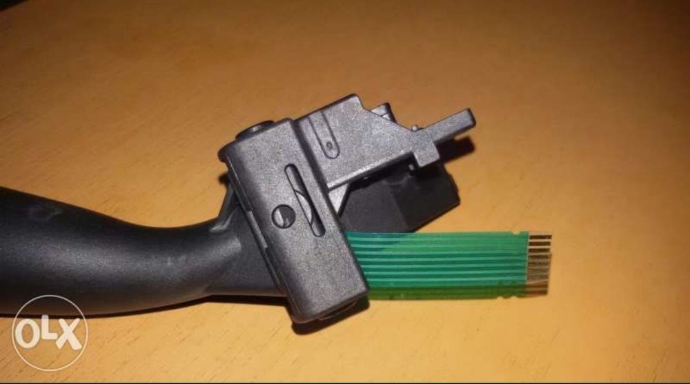 Ремонт Лост за мигачи и фарове пежо 206,406,307,407 ситроен пикасо c8