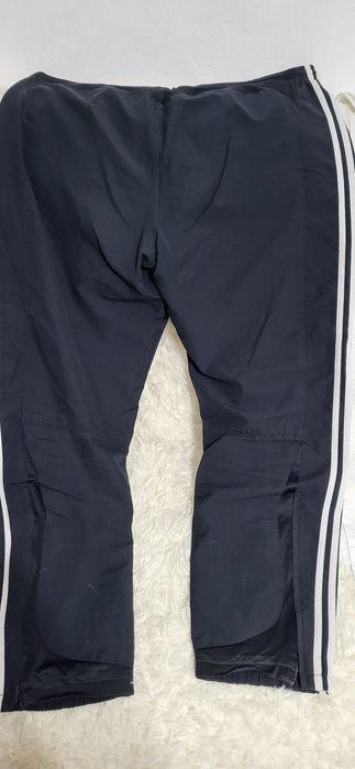 Pantaloni trening Adidas,marimea XL