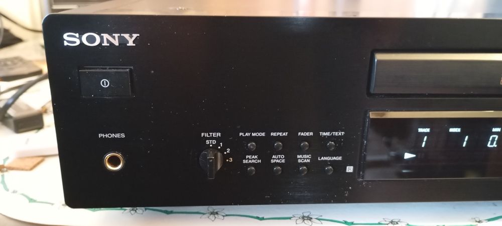 Sony cdp xb 720 qs