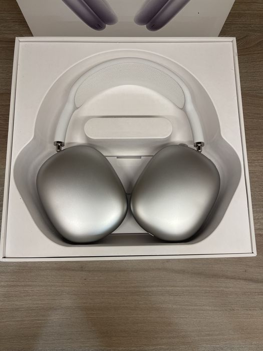AirPods Max Silver