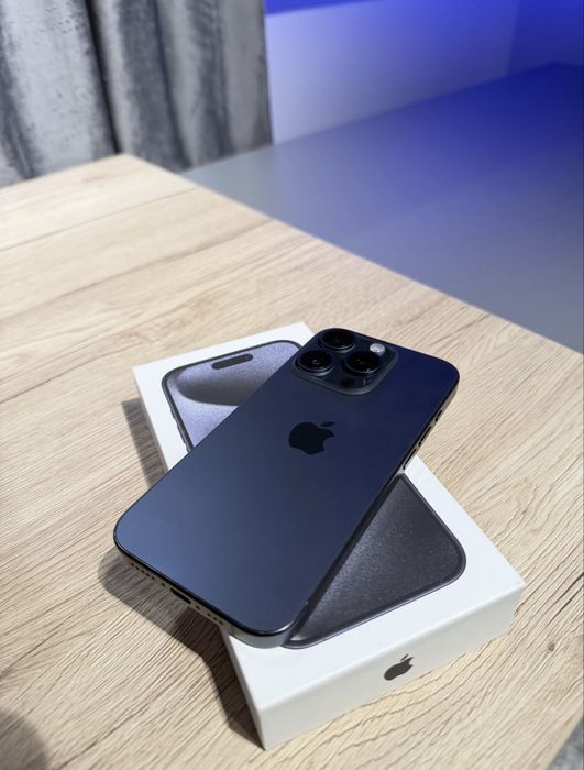 Vand Urgent Iphone 15 Pro Full Box