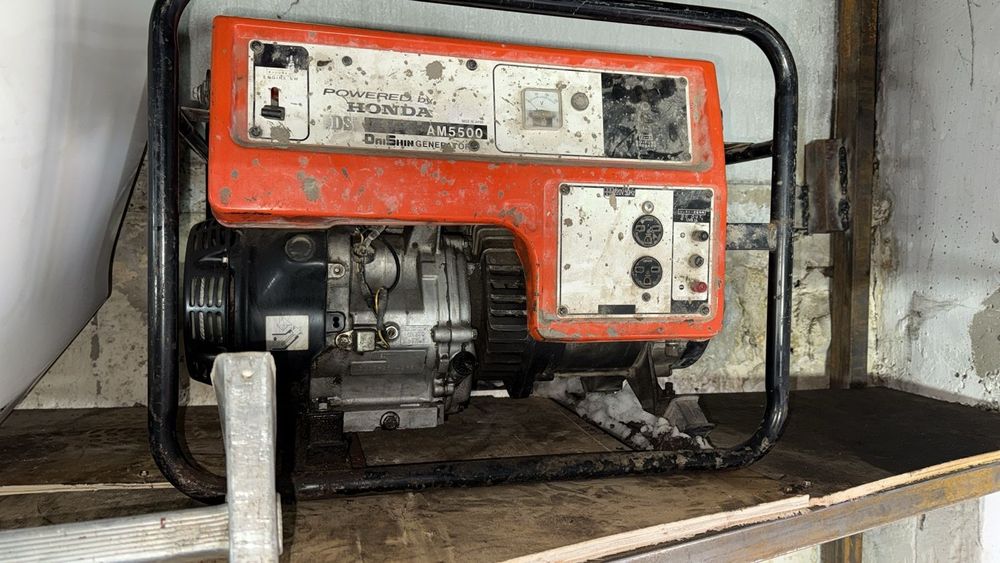 Генератор продам