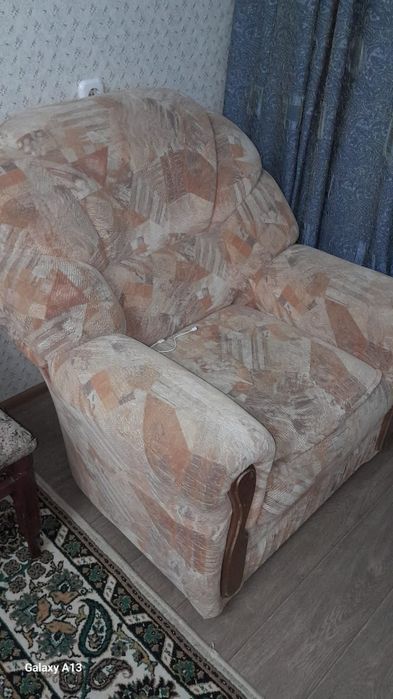 Диван и  два кресла