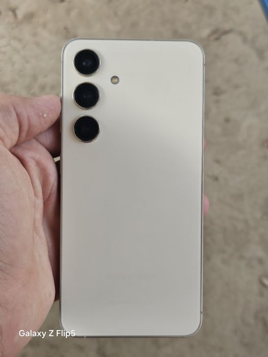 Samsung Galaxy S24 8/256Gb 430$