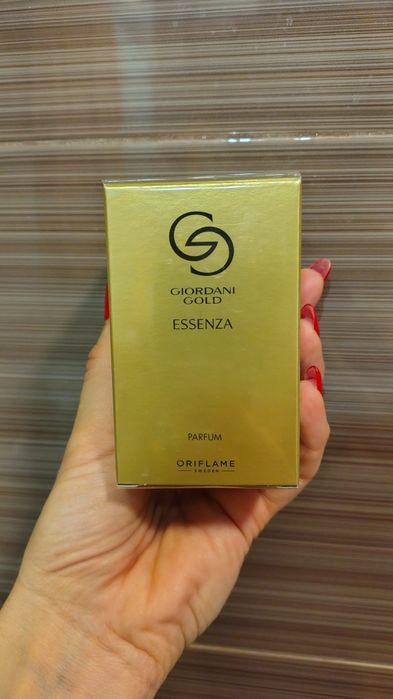 Парфюм Giordani Gold Essenza, 44 лв