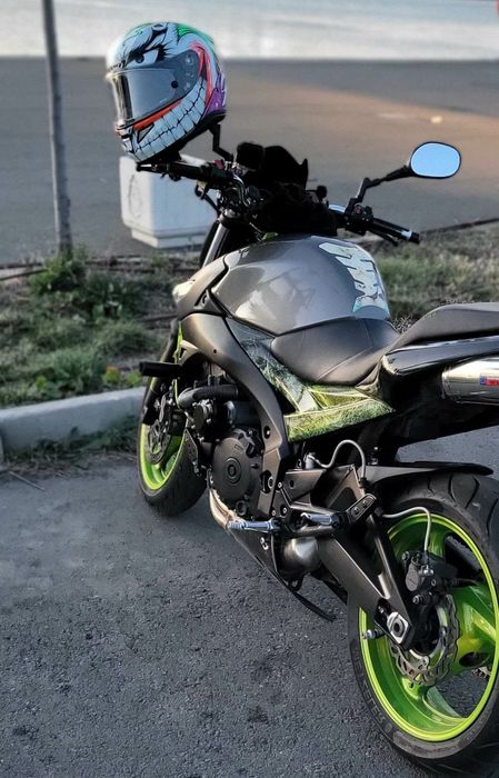 Suzuki gsrl 600 турър