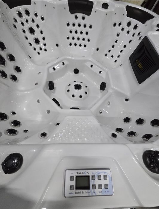 Американски джакузита,на ИЗПЛАЩАНЕ безплатна доставка и 6м.гаранция