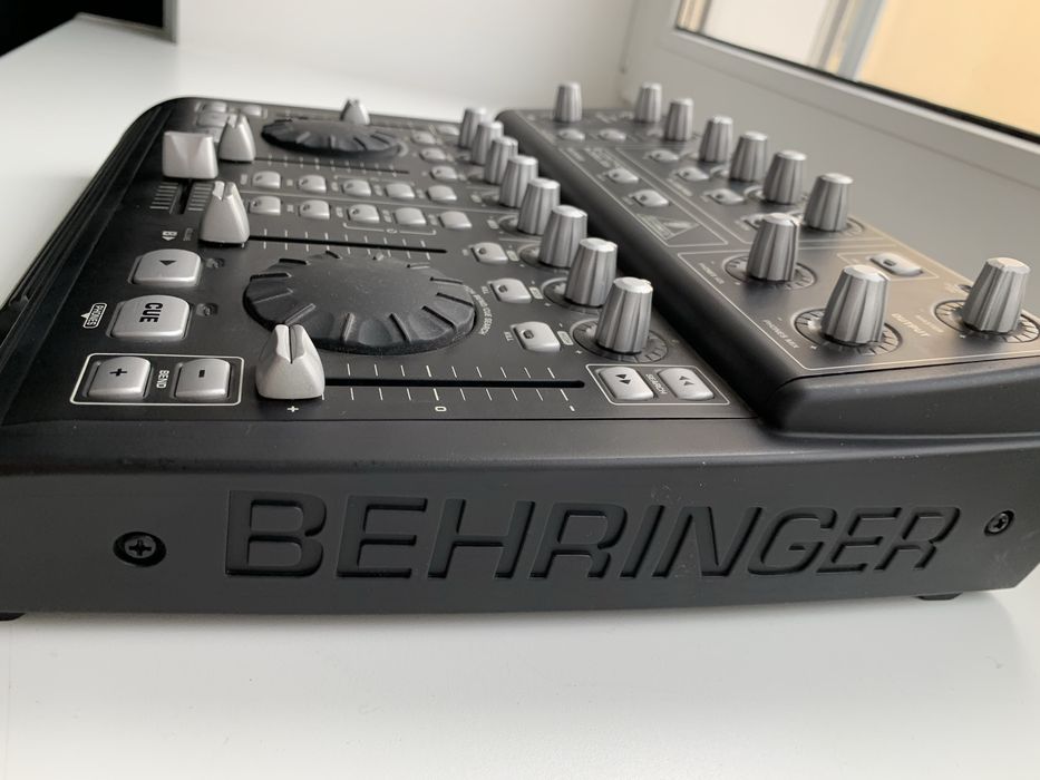 Продам DJ пульт Behringer B-CONTROL DEEJAY BCD3000